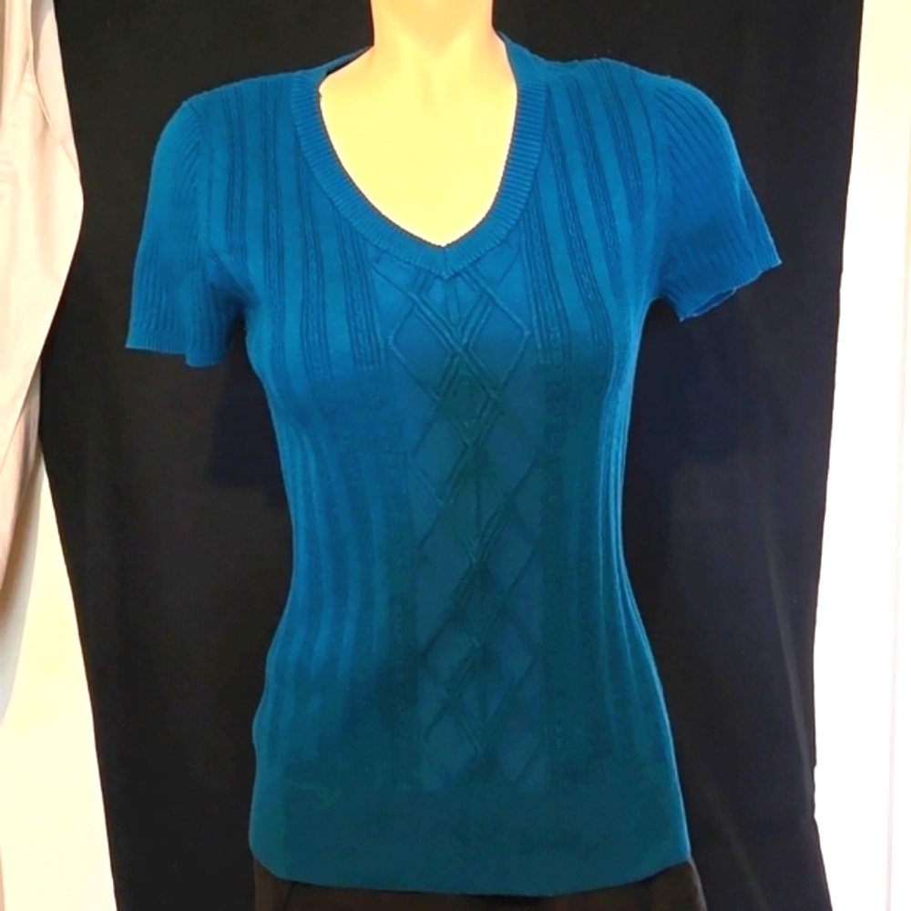 Debbie Morgan short sleeve sweater